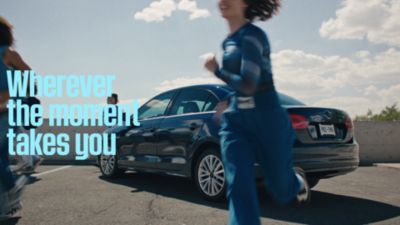 Voir la vidéo pour Enceinte portable BOSE SoundLink Plus Bleu