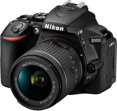 Appareil photo Reflex NIKON D5600 + AF-P 18-55 VR Reconditionné