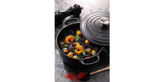 Cocotte LE CREUSET SIGNATURE Noire diam24cm