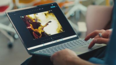 Voir la vidéo pour Ordinateur portable MICROSOFT Surface Laptop 13