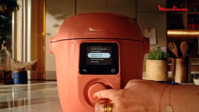 Voir la vidéo pour Cookeo MOULINEX CE8211F0 Cookeo Simplicity Terracotta - 6L (jusqu'à 6 personnes) - 150 recettes