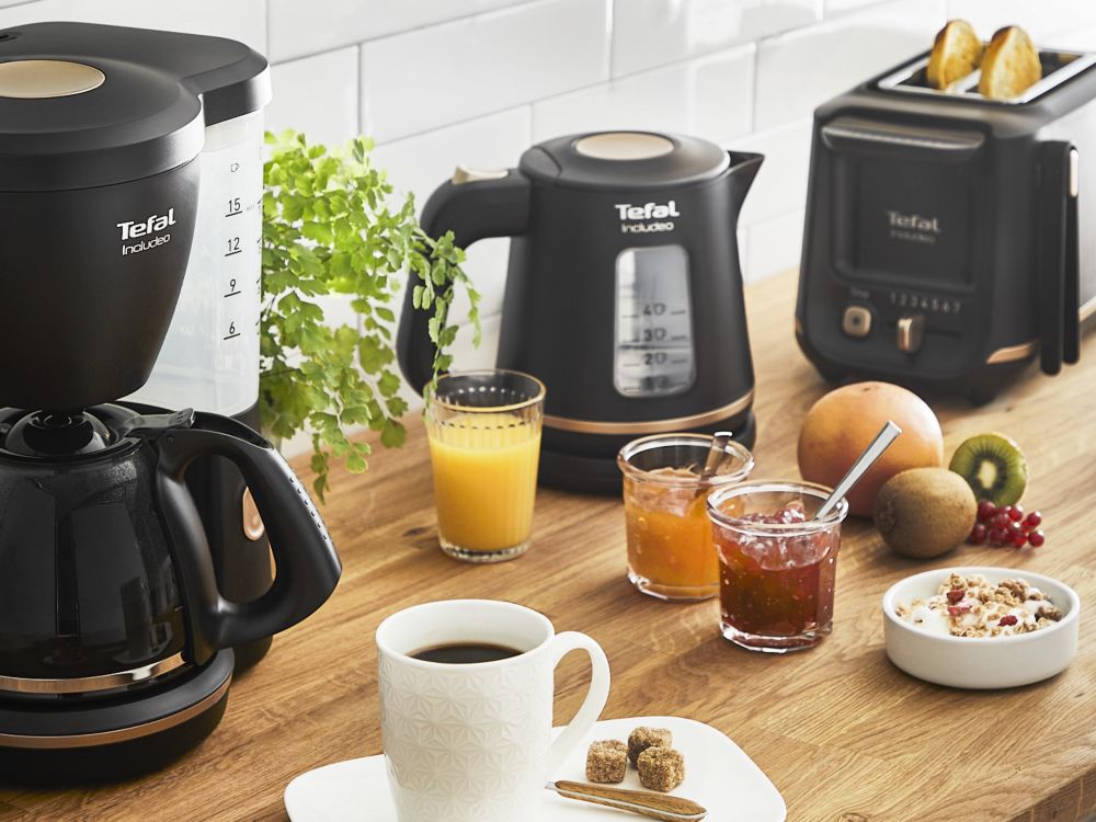 Set Petit Déjeuner - Cafetière Isotherme, Grille-pain Tactile Et Bouilloire  Inox 1,7l - Toutes les cafetières et machines à dosettes BUT