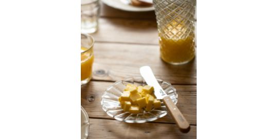 Couteau OPINEL petit-déjeuner Hetre