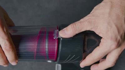 Voir la vidéo pour Aspirateur balai ROWENTA X Pert Flex 7.60 RH6A83WO
