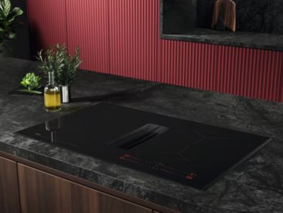 Plaque induction aspirante AEG Table cuisson NCH84B03AB Reconditionné