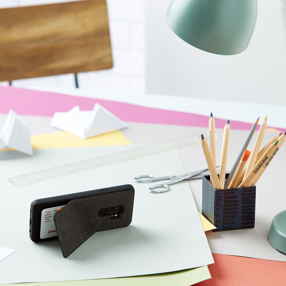 coque aimantée fonction support Adeqwat Les Magnetiques