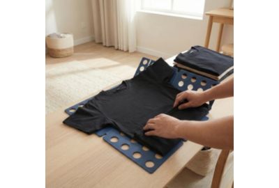 PLANCHE ESSENTIELB à plier le linge - Organisation optimale et gain de place