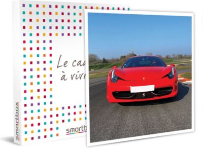 Coffret cadeau SMARTBOX Pilotage 3 tours au volant d'une Ferrari Coffret cadeau SMARTBOX Pilotage 3 tours au volant d'une Ferrari