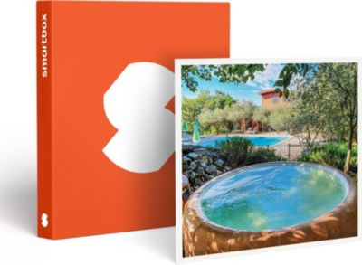 Coffret cadeau SMARTBOX 2 jours insolites en famille dans une ro Coffret cadeau SMARTBOX 2 jours insolites en famille dans une ro