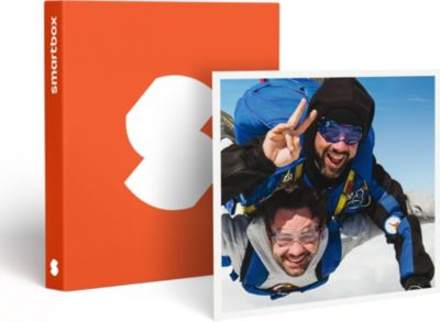 Coffret cadeau SMARTBOX Saut en parachute en tandem près de Dijo Coffret cadeau SMARTBOX Saut en parachute en tandem près de Dijo