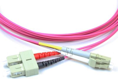 Jarretière optique KIMEX Câble optique duplex 2mm OM4 SC / LC, 2m Jarretière optique KIMEX Câble optique duplex 2mm OM4 SC / LC, 2m