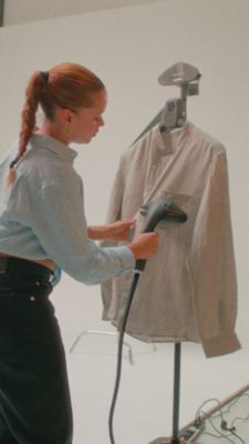 Voir la vidéo pour Défroisseur vapeur STEAMONE SteamCube