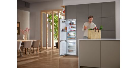Réfrigérateur combiné encastrable MIELE KFN 7795 C