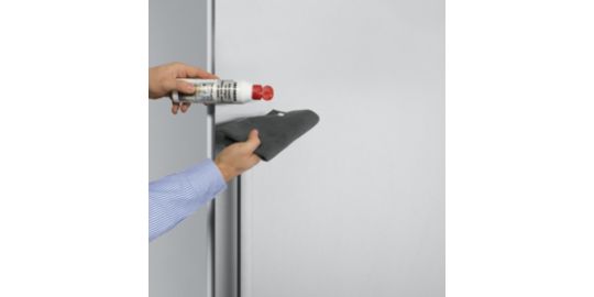Prodt entretien LIEBHERR Nettoyant pour inox Panneaux et cadres