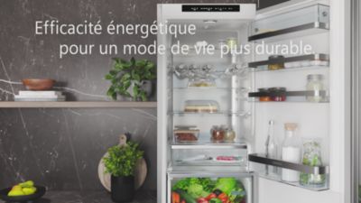 Voir la vidéo pour Réfrigérateur combiné SIEMENS KG39N2ICF iQ300, Tiroirs hyperFresh 0°
