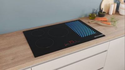 Voir la vidéo pour Plaque induction BOSCH PVW81CHB1E série 6, finition carbone mate