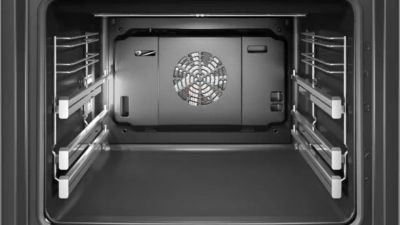 Voir la vidéo pour Four encastrable BOSCH HBA372BB4 airfry