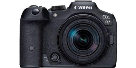 Reflex CANON EOS R7 + RF-S 18-150mm F3.5