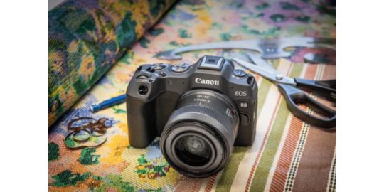 APN CANON EOS R8 + RF 24-50mm f/4.5-6.3