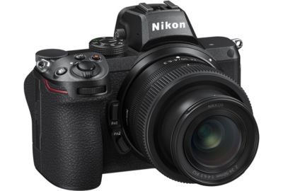 APN NIKON Z5 + 24-50mm