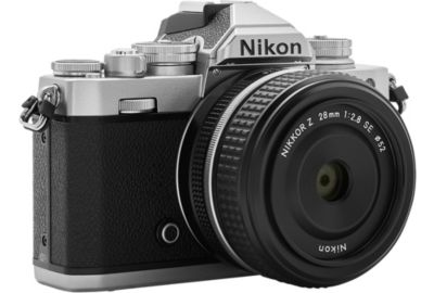 APN NIKON Z fcLens Kit 28 f/2.8 SE