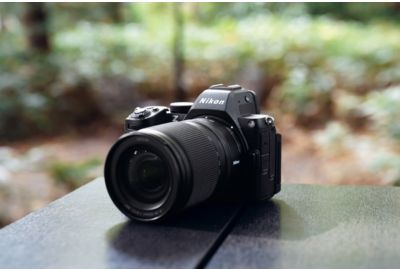 Appareil photo Hybride NIKON KIT Z6III + Z 24-105 f/4-7.1