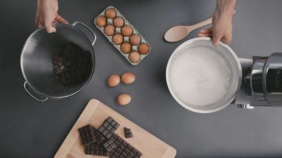 Voir la vidéo pour Robot pâtissier KENWOOD KWL90.009SI Titanium Chef Patissier XL