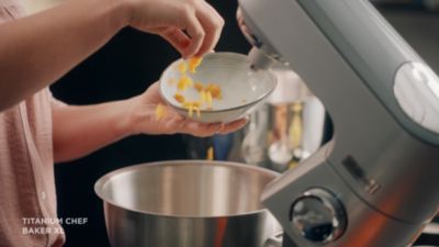 Voir la vidéo pour KENWOOD KVL85.009SI Titanium Chef Baker XL