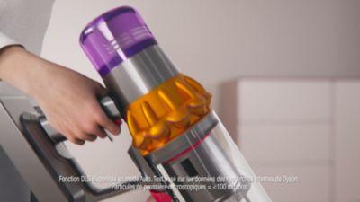Voir la vidéo pour Aspirateur balai DYSON V15 Detect Absolute