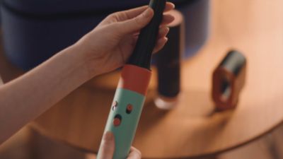 Voir la vidéo pour DYSON Airwrap i.d. Straight + Wavy