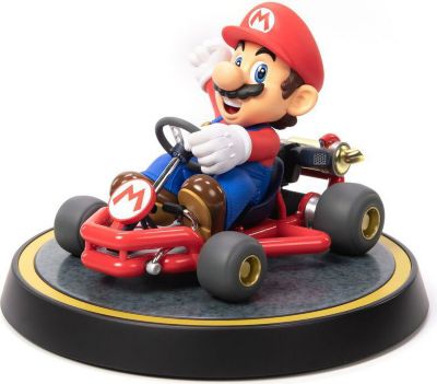 Figurine WTT Figurine - Mario Kart - Mario 18.6cm