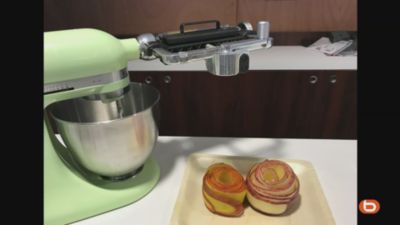 Voir la vidéo pour Coupe lanières fruits/légumes KITCHENAID 5KSMSCA Coupe lanières de légumes
