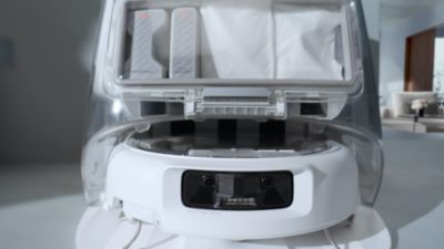 Voir la vidéo pour Robot Aspirateur Laveur DJI Romo P Water Tank