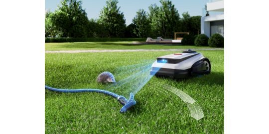 Performance de coupe Ecovacs GOAT A1600 sur pentes 50%