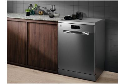 LV 60cm ELECTROLUX ESM48400SX Satellite