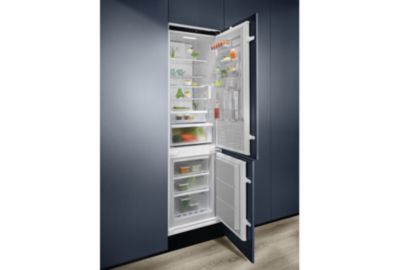 Réfrigérateur combiné encastrable ELECTROLUX ENP7MD19S GreenZone