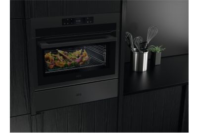 Micro ondes combiné encastrable AEG KME768080T