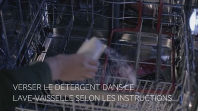 Voir la vidéo pour AEG FSE76727P