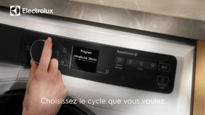 Voir la vidéo pour ELECTROLUX EW9FI71014FC