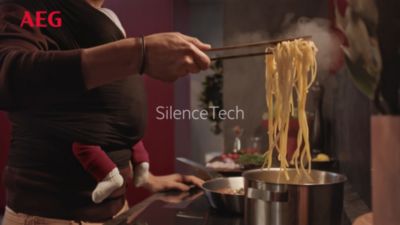 Voir la vidéo pour Hotte décorative murale AEG GV77D91ST