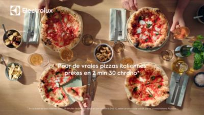Voir la vidéo pour Four encastrable ELECTROLUX EOX8P38WZ PizzaExpert