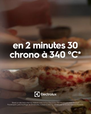 Voir la vidéo pour Four encastrable ELECTROLUX EOX8P38WZ PizzaExpert