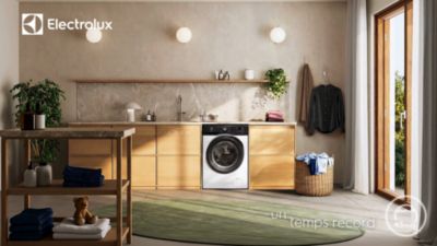 Voir la vidéo pour Lave linge hublot ELECTROLUX EW6EE1041AB