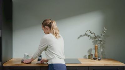 Voir la vidéo pour Plaque induction ELECTROLUX EIT60336CT