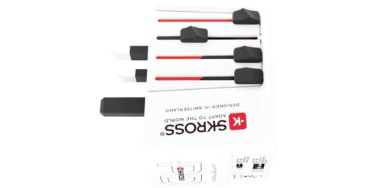Adaptateur de voyage SKROSS 150 pays 30W + USB 3 ports