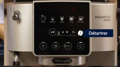 Voir la vidéo pour Expresso Broyeur DELONGHI ECAM310.80.SB Magnifica Evo Next Argent