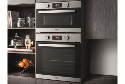 Hotpoint Four électrique Encastrable 71l Catalyse Chaleur