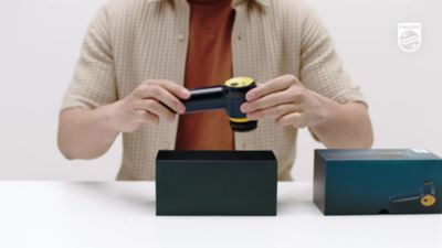 Voir la vidéo pour Nettoyeur de baskets PHILIPS GCA1000/60 - Sneaker Cleaner