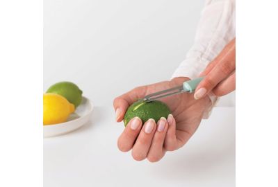 Eplucheur BRABANTIA avec zesteur Jade Green