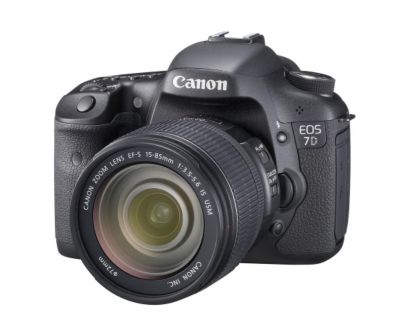 Appareil photo Reflex CANON EOS 7D + EF-S 15-85mm f/3.5-5.6 IS USM Reconditionné